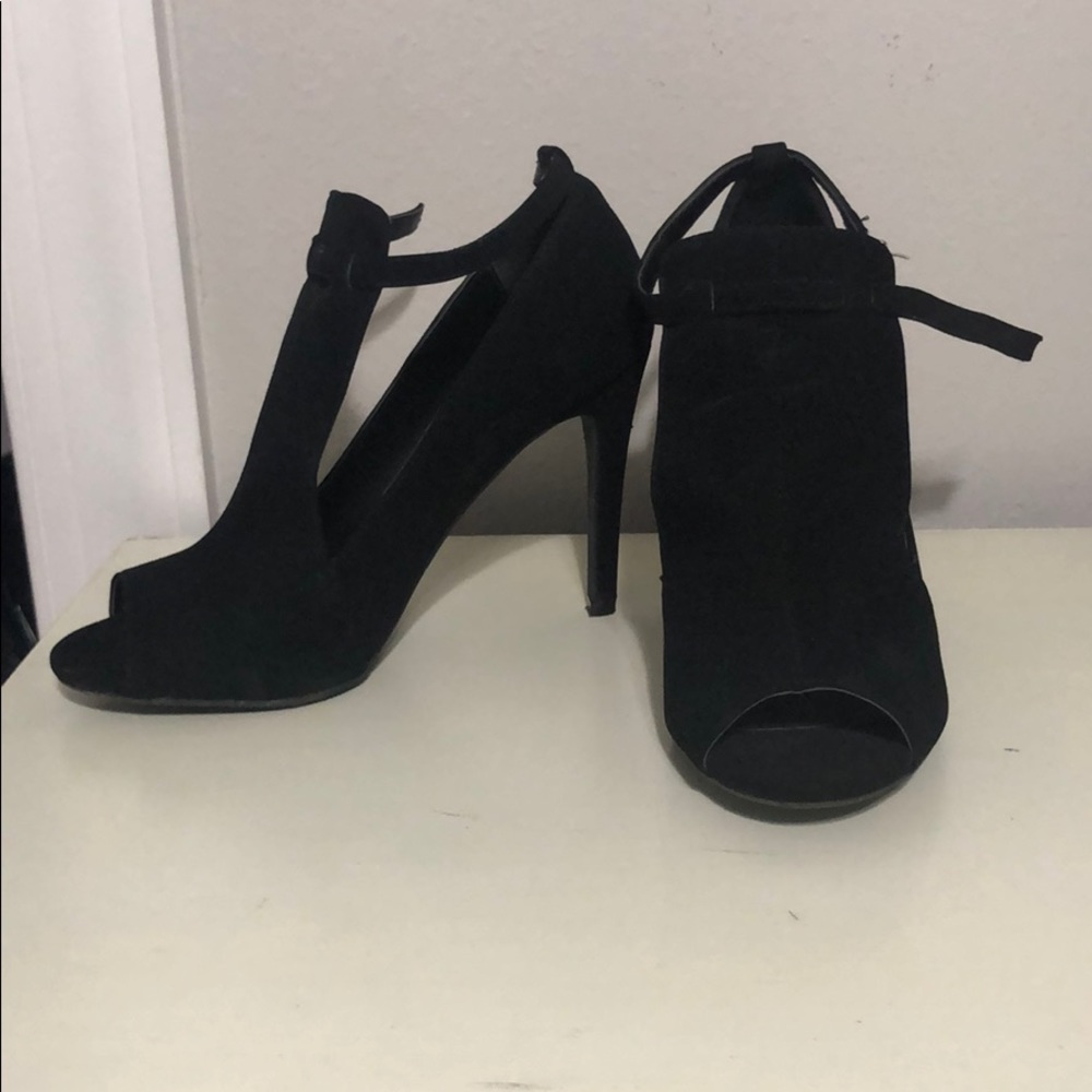 Women’s Black Suede Heels